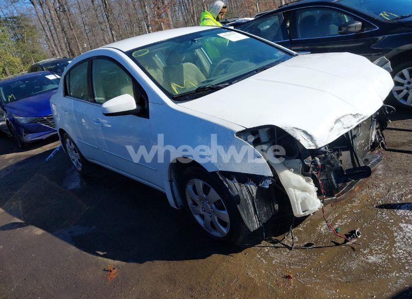 2008 Nissan Sentra 2.0S (VIN 3N1AB61E28L647450) main photo