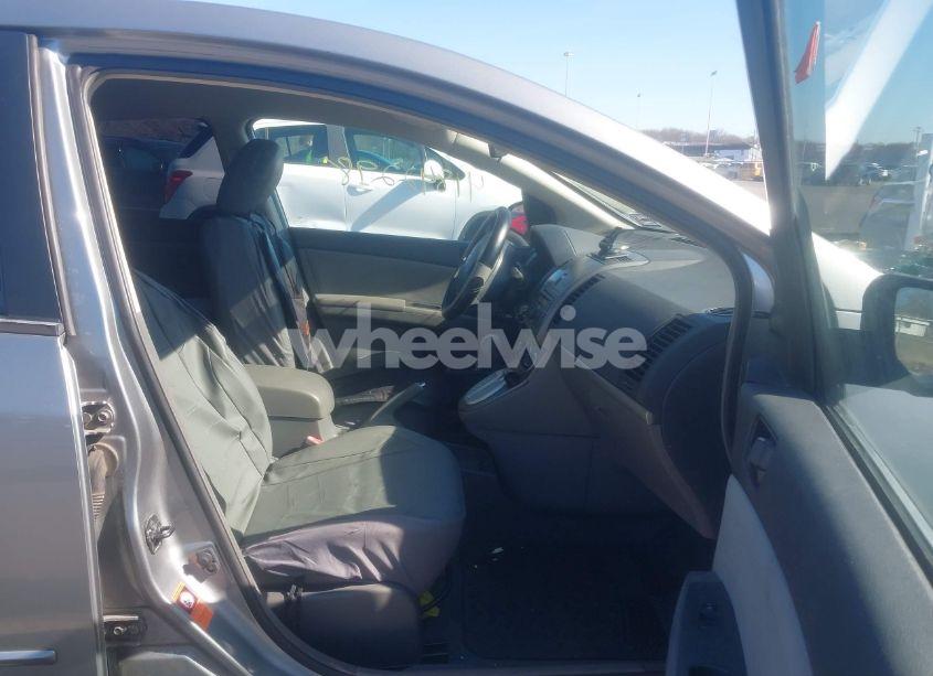 Photo 5 of 2009 Nissan Sentra 2.0 (VIN 3N1AB61E29L688081)