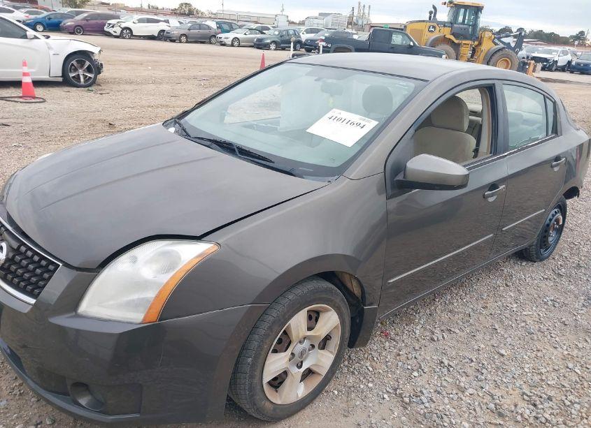 Photo 2 of 2008 Nissan Sentra 2.0S (VIN 3N1AB61E48L642024)