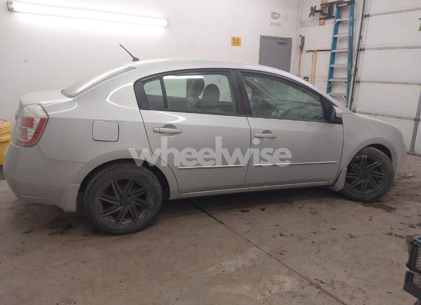 Photo 13 of 2009 Nissan Sentra 2.0S (VIN 3N1AB61E49L612328)