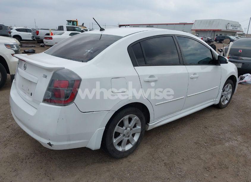 Photo 4 of 2009 Nissan Sentra 2.0SR (VIN 3N1AB61E79L683426)