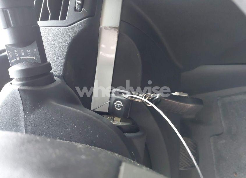 Photo 11 of 2010 Nissan Sentra 2.0S (VIN 3N1AB6AP0AL607200)
