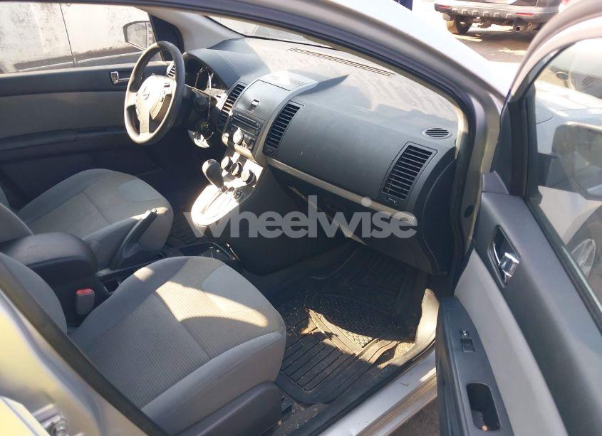 Photo 5 of 2010 Nissan Sentra 2.0S (VIN 3N1AB6AP0AL646661)