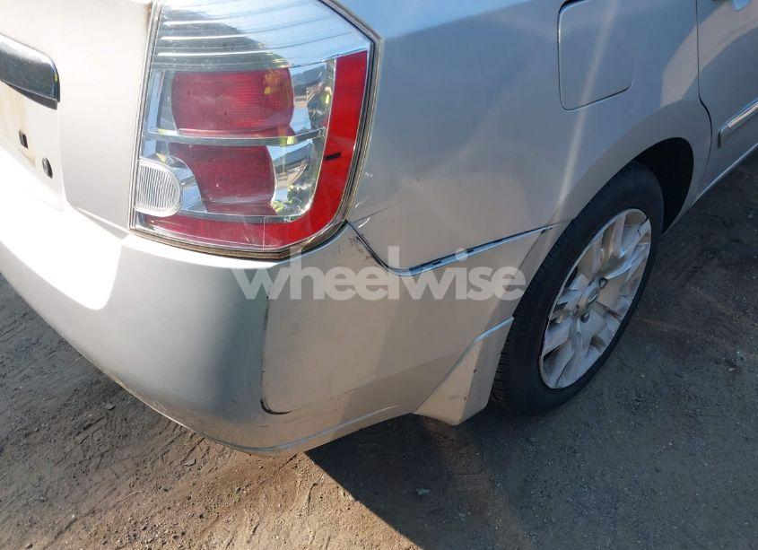 Photo 6 of 2010 Nissan Sentra 2.0S (VIN 3N1AB6AP0AL646661)