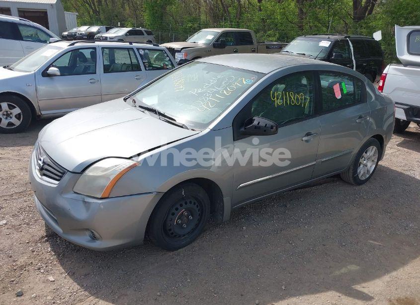 Photo 2 of 2010 Nissan Sentra 2.0S (VIN 3N1AB6AP0AL651892)