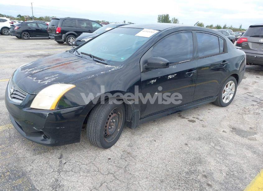 Photo 2 of 2010 Nissan Sentra 2.0SR (VIN 3N1AB6AP0AL678414)