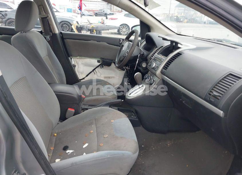 Photo 5 of 2011 Nissan Sentra 2.0S (VIN 3N1AB6AP0BL630025)