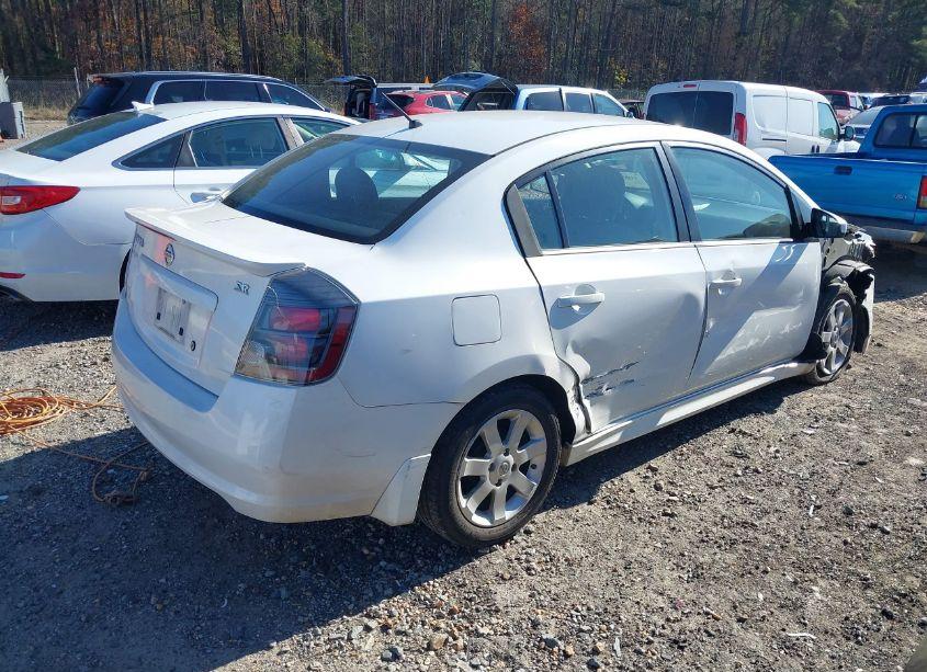 Photo 4 of 2011 Nissan Sentra 2.0SR (VIN 3N1AB6AP0BL632096)