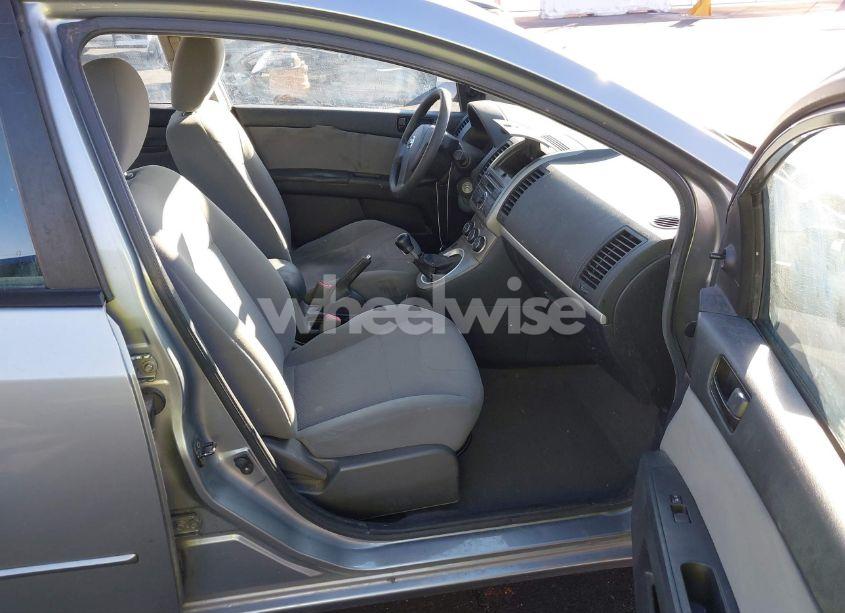 Photo 5 of 2011 Nissan Sentra 2.0 (VIN 3N1AB6AP0BL643101)