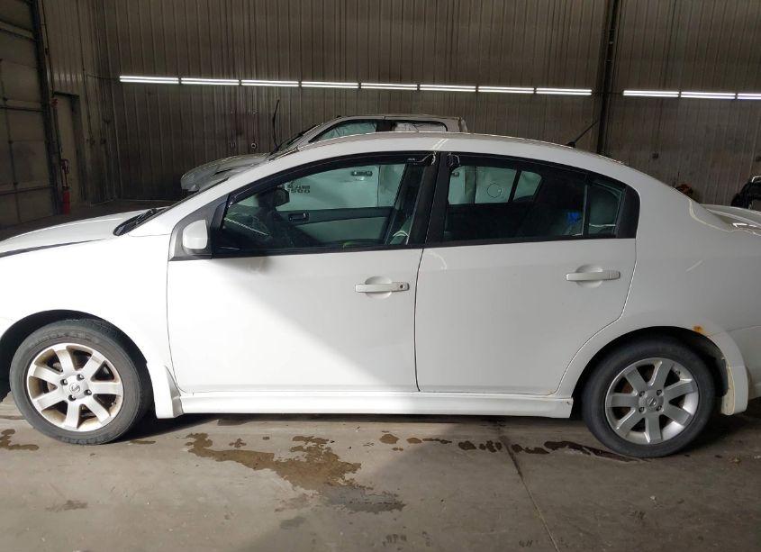 Photo 15 of 2011 Nissan Sentra 2.0SR (VIN 3N1AB6AP0BL644068)