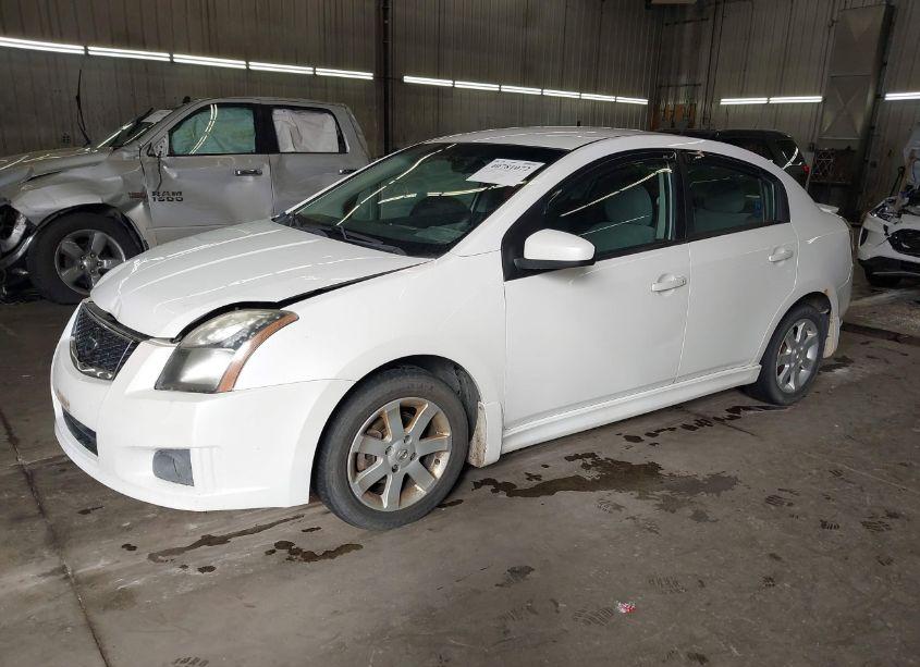 Photo 2 of 2011 Nissan Sentra 2.0SR (VIN 3N1AB6AP0BL644068)