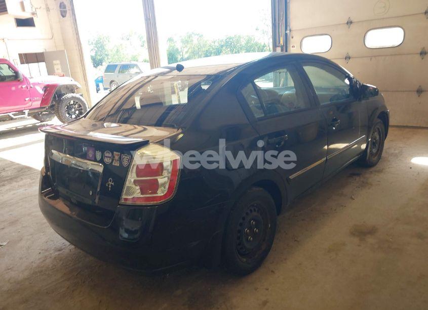 Photo 4 of 2011 Nissan Sentra 2.0S (VIN 3N1AB6AP0BL686319)