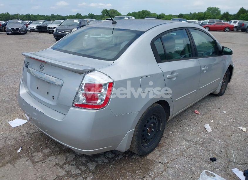 Photo 4 of 2011 Nissan Sentra 2.0 (VIN 3N1AB6AP0BL692119)