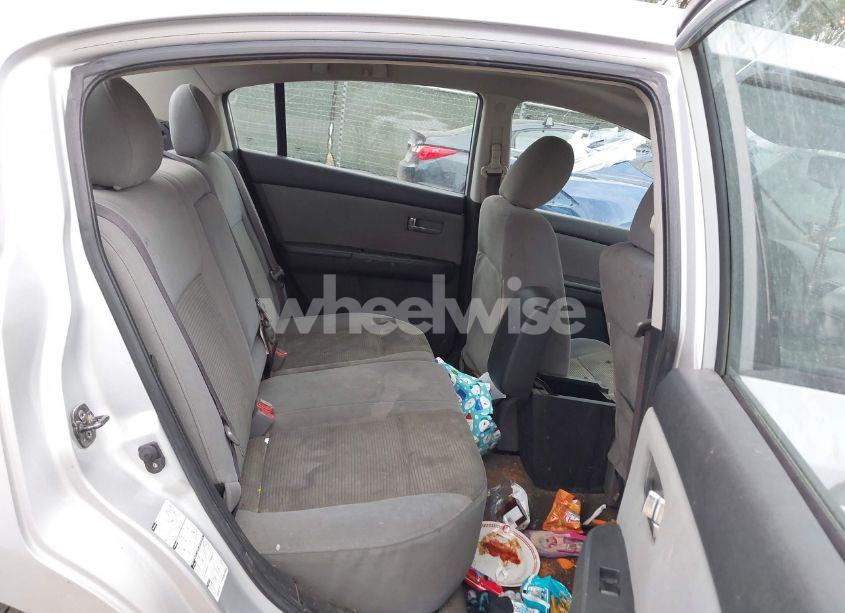 Photo 8 of 2011 Nissan Sentra 2.0SR (VIN 3N1AB6AP0BL719335)