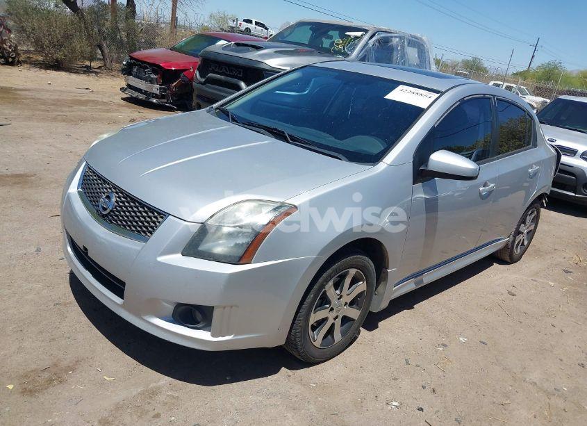 Photo 2 of 2011 Nissan Sentra 2.0SR (VIN 3N1AB6AP0BL726625)
