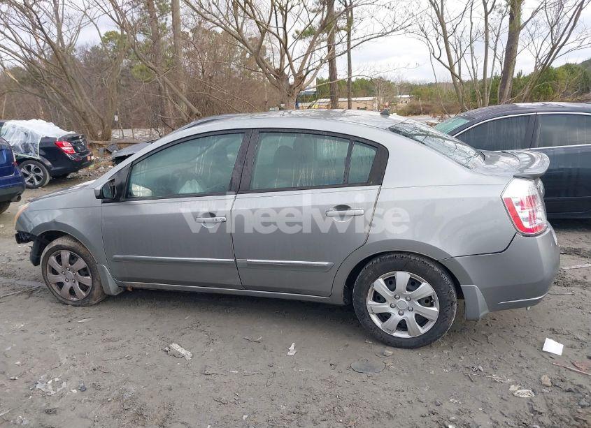 Photo 13 of 2011 Nissan Sentra 2.0S (VIN 3N1AB6AP0BL728441)