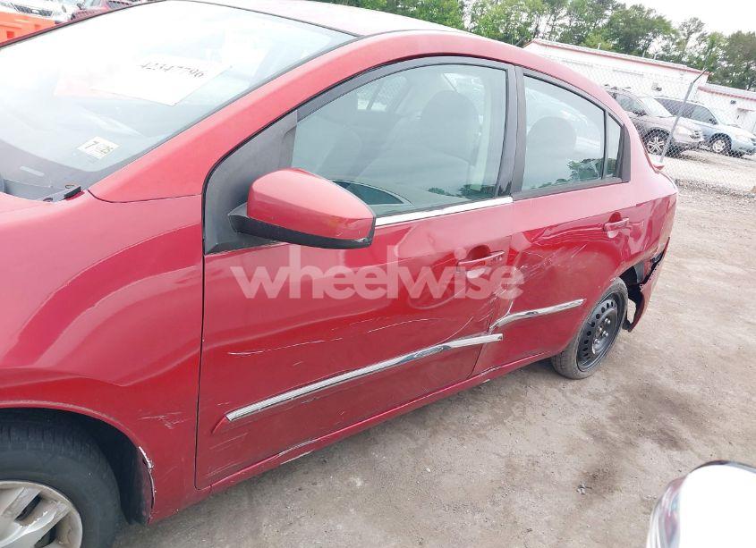 Photo 6 of 2011 Nissan Sentra 2.0S (VIN 3N1AB6AP0BL729783)