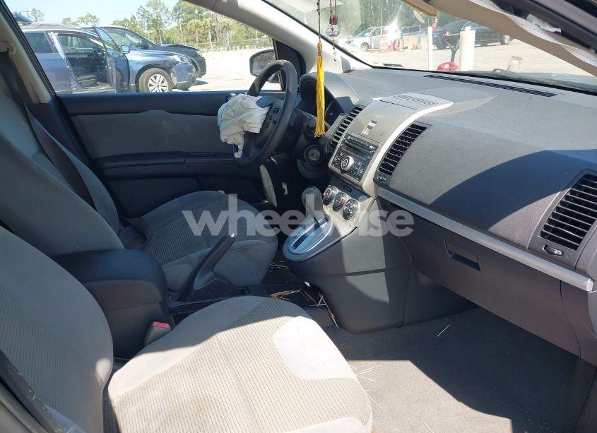 Photo 5 of 2010 Nissan Sentra 2.0S (VIN 3N1AB6AP1AL637984)