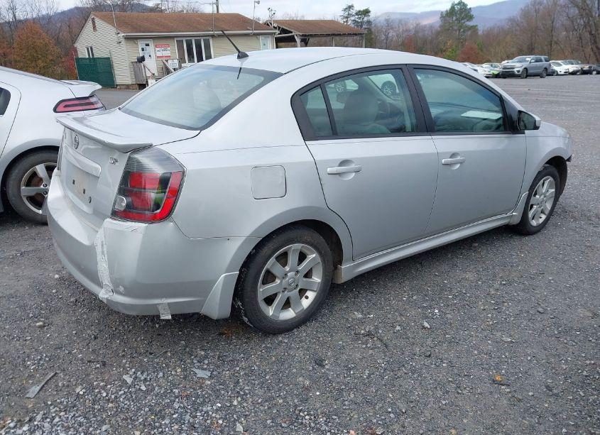 Photo 4 of 2010 Nissan Sentra 2.0SR (VIN 3N1AB6AP1AL659838)