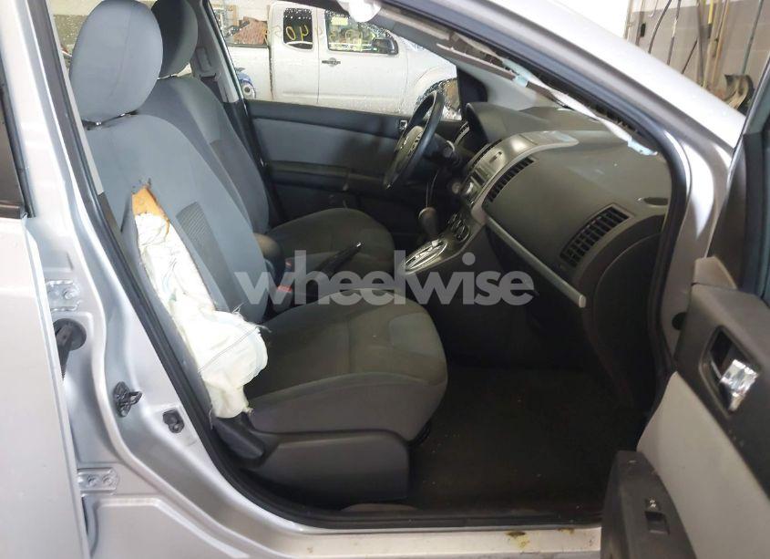 Photo 5 of 2010 Nissan Sentra 2.0SR (VIN 3N1AB6AP1AL699563)