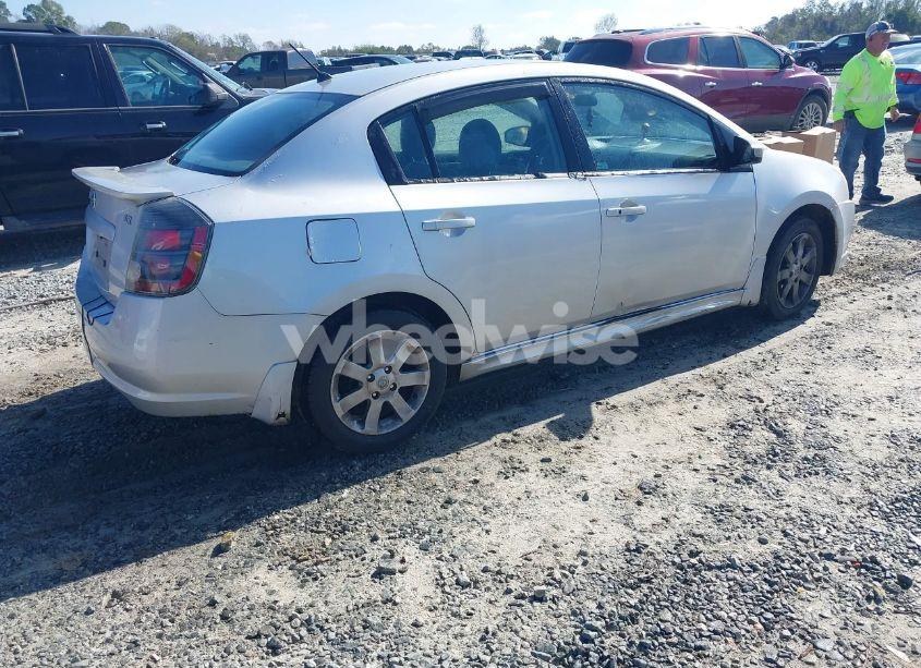 Photo 4 of 2010 Nissan Sentra 2.0SR (VIN 3N1AB6AP1AL725076)