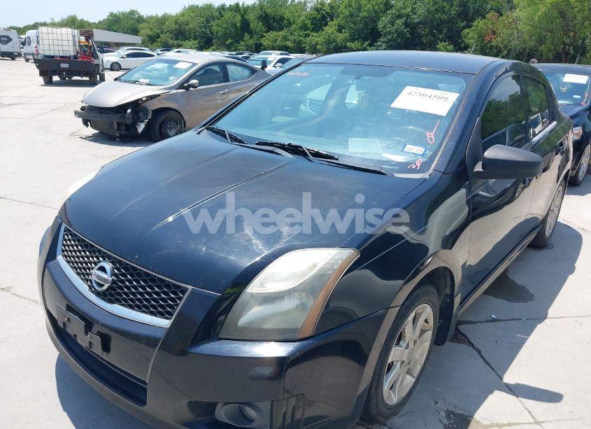 Photo 2 of 2011 Nissan Sentra 2.0SR (VIN 3N1AB6AP1BL629174)