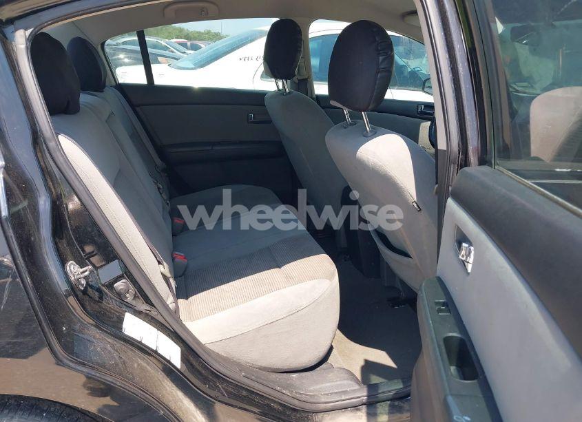 Photo 8 of 2011 Nissan Sentra 2.0SR (VIN 3N1AB6AP1BL629174)