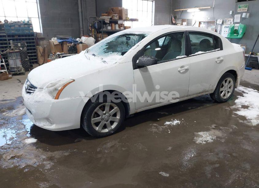 Photo 2 of 2011 Nissan Sentra 2.0 (VIN 3N1AB6AP1BL634021)
