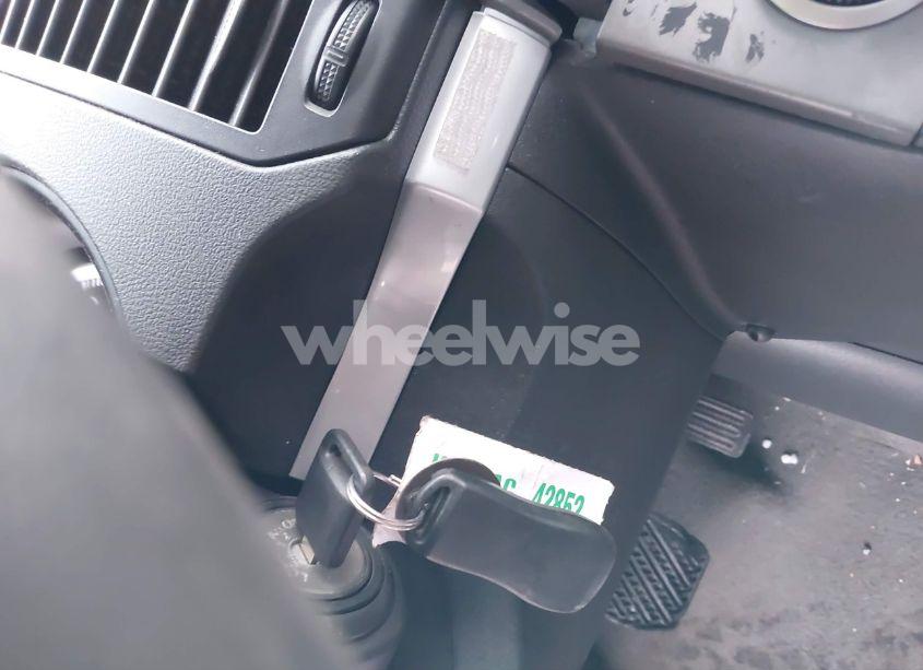 Photo 11 of 2011 Nissan Sentra 2.0S (VIN 3N1AB6AP1BL685776)