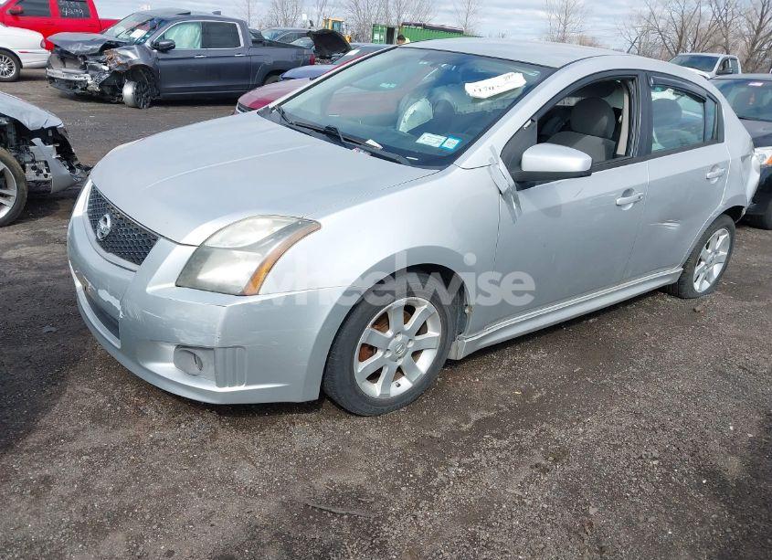 Photo 2 of 2012 Nissan Sentra 2.0 SR (VIN 3N1AB6AP1CL636191)