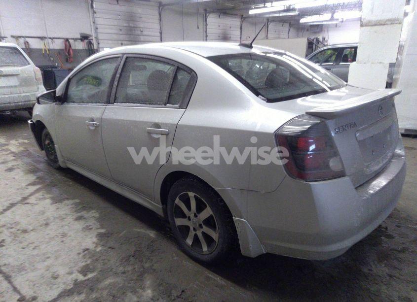 Photo 3 of 2012 Nissan Sentra 2.0 SR (VIN 3N1AB6AP1CL668946)