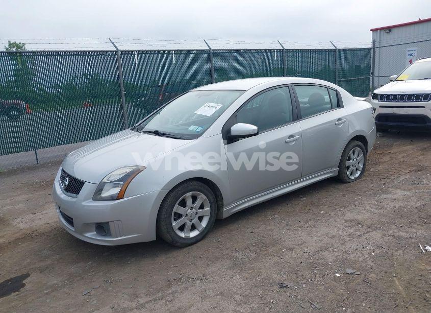 Photo 2 of 2012 Nissan Sentra 2.0 SR (VIN 3N1AB6AP1CL676545)