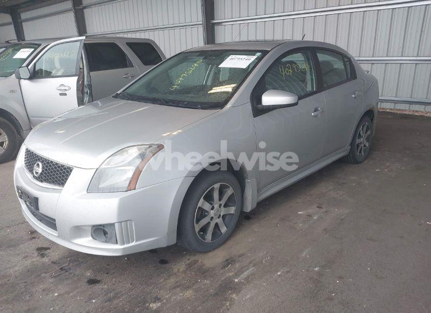 Photo 2 of 2012 Nissan Sentra 2.0 SR (VIN 3N1AB6AP1CL677498)