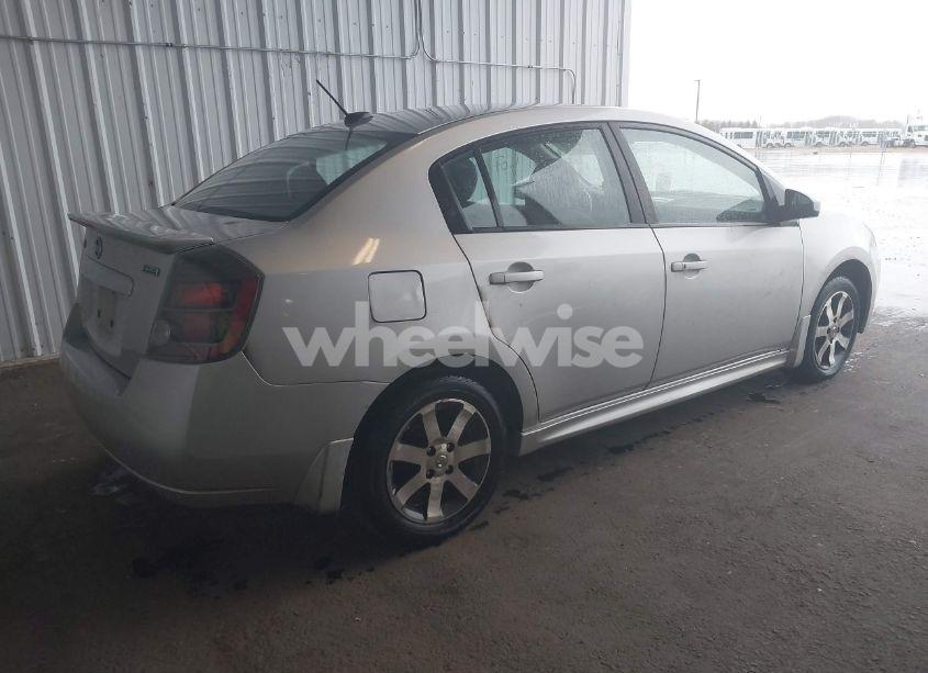 Photo 4 of 2012 Nissan Sentra 2.0 SR (VIN 3N1AB6AP1CL677498)