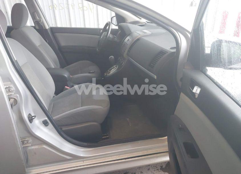 Photo 5 of 2012 Nissan Sentra 2.0 SR (VIN 3N1AB6AP1CL677498)