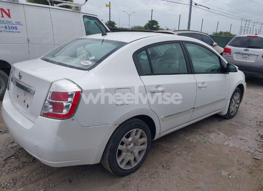 Photo 4 of 2012 Nissan Sentra 2.0 S (VIN 3N1AB6AP1CL678585)