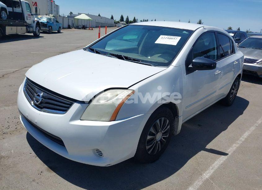 Photo 2 of 2012 Nissan Sentra 2.0 (VIN 3N1AB6AP1CL751843)