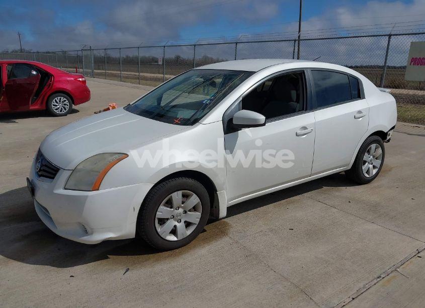 Photo 2 of 2012 Nissan Sentra 2.0 (VIN 3N1AB6AP1CL772918)
