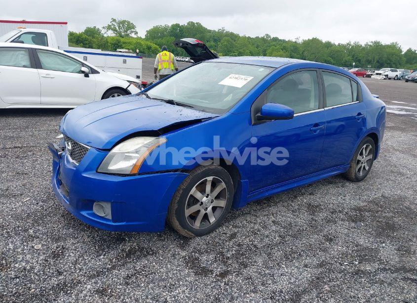 Photo 2 of 2010 Nissan Sentra 2.0SR (VIN 3N1AB6AP2AL661288)