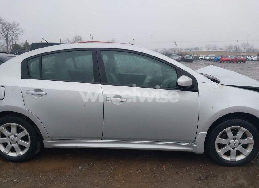 Photo 13 of 2010 Nissan Sentra 2.0SR (VIN 3N1AB6AP2AL708853)