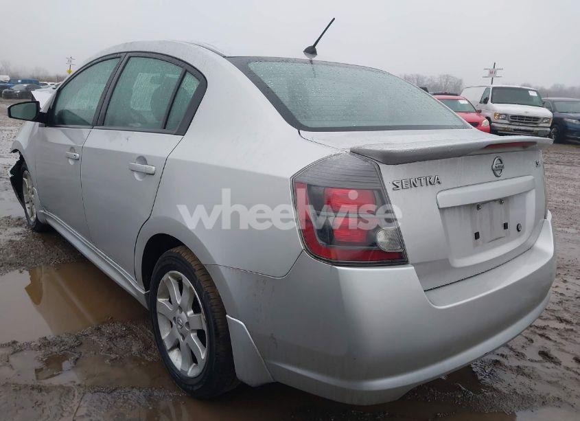 Photo 3 of 2010 Nissan Sentra 2.0SR (VIN 3N1AB6AP2AL708853)