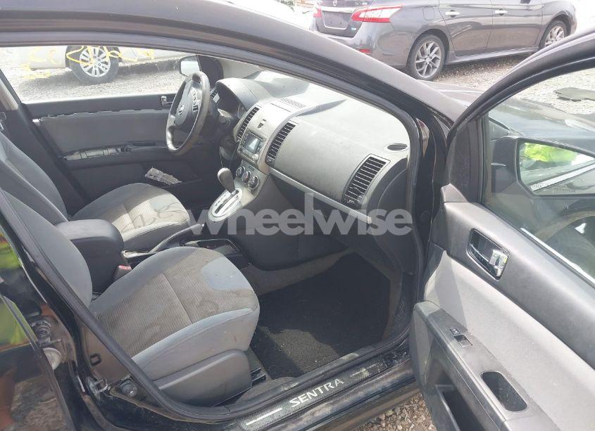 Photo 5 of 2011 Nissan Sentra 2.0SR (VIN 3N1AB6AP2BL622931)