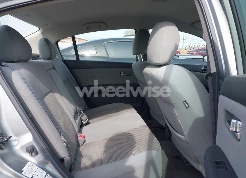 Photo 8 of 2011 Nissan Sentra 2.0S (VIN 3N1AB6AP2BL639194)