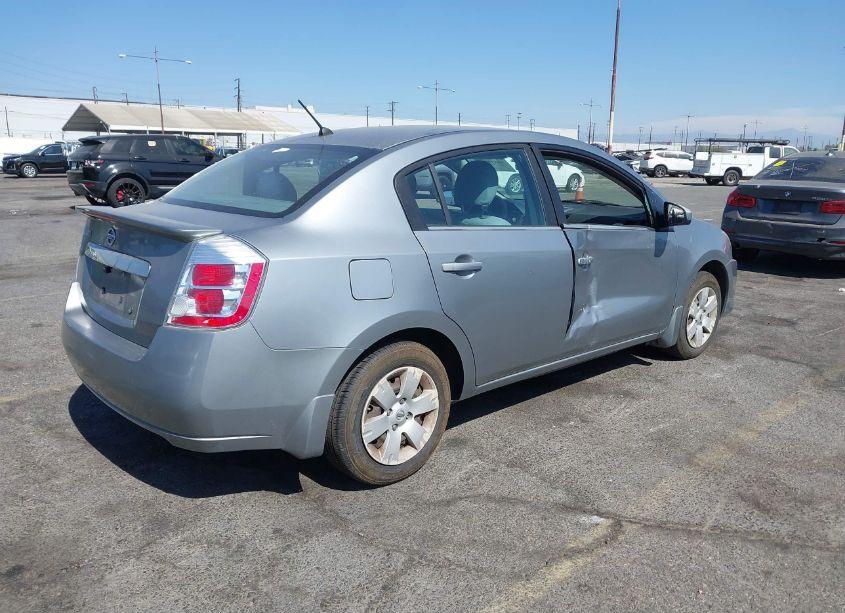 Photo 4 of 2011 Nissan Sentra 2.0 (VIN 3N1AB6AP2BL672325)