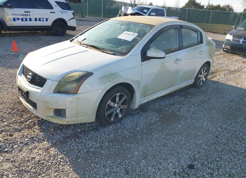 Photo 2 of 2011 Nissan Sentra 2.0SR (VIN 3N1AB6AP2BL718932)