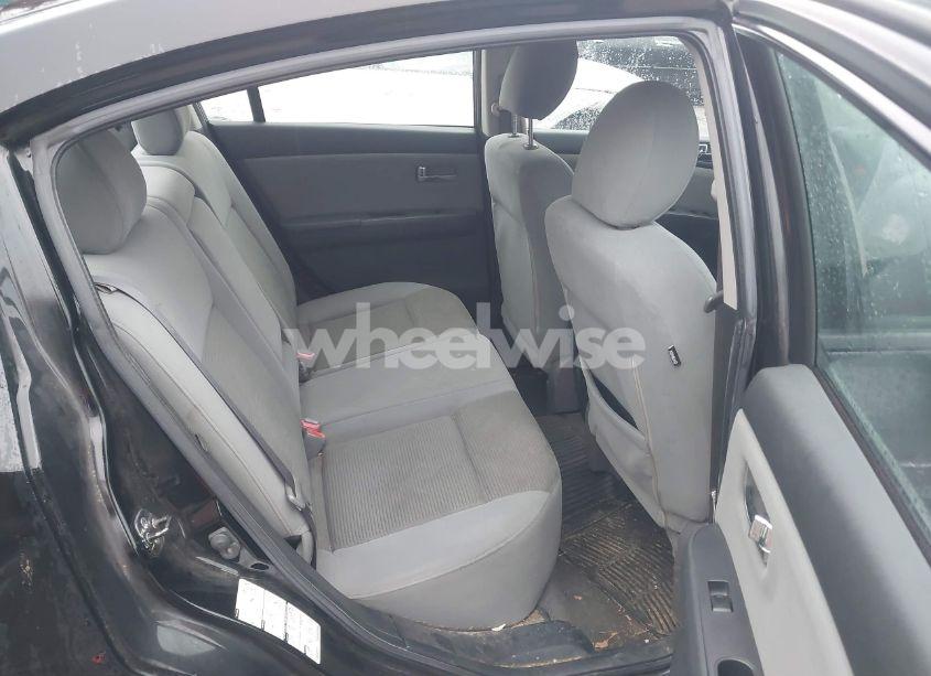 Photo 8 of 2011 Nissan Sentra 2.0SR (VIN 3N1AB6AP2BL731843)