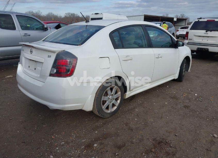 Photo 4 of 2012 Nissan Sentra 2.0 SR (VIN 3N1AB6AP2CL689028)