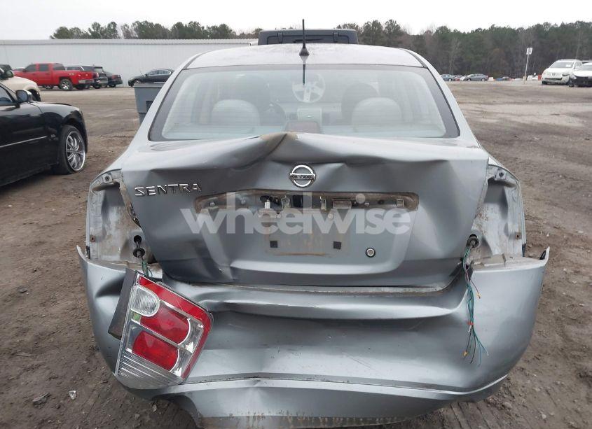 Photo 16 of 2010 Nissan Sentra 2.0/2.0S/SR/2.0SL (VIN 3N1AB6AP3AL671036)