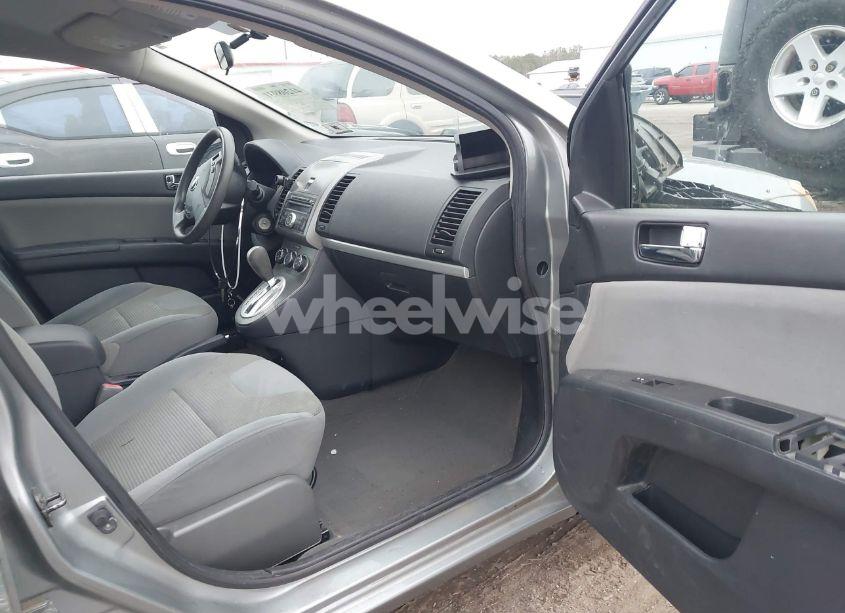 Photo 5 of 2010 Nissan Sentra 2.0/2.0S/SR/2.0SL (VIN 3N1AB6AP3AL671036)