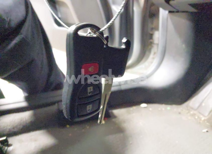 Photo 11 of 2010 Nissan Sentra 2.0S (VIN 3N1AB6AP3AL683414)